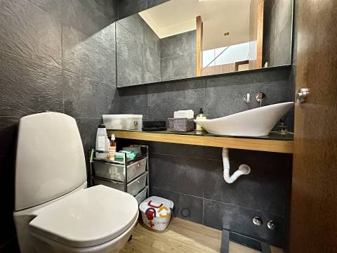 Moradia T3 no centro da cidade da Póvoa de Varzim  NOVA Imobiliária