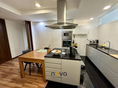 Moradia T3 no centro da cidade da Póvoa de Varzim  NOVA Imobiliária