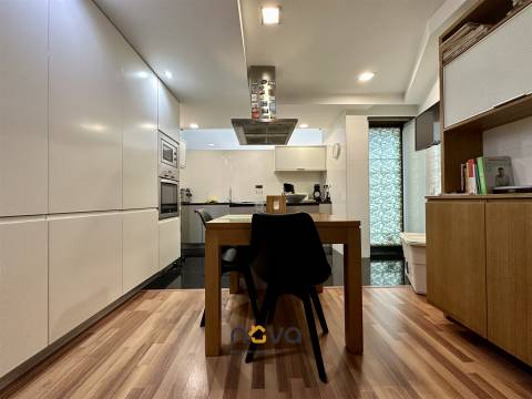 Moradia T3 no centro da cidade da Póvoa de Varzim  NOVA Imobiliária