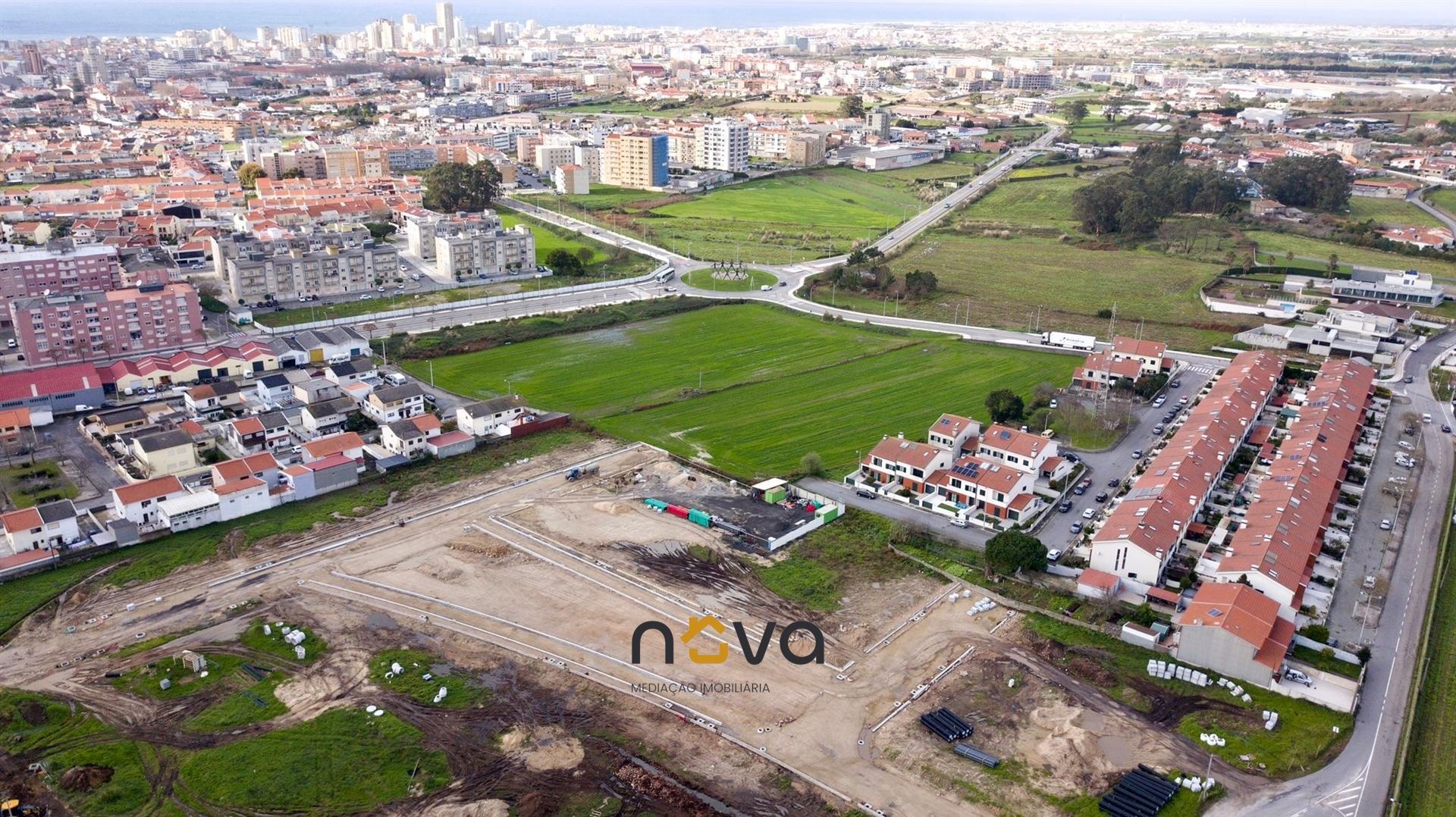 Lote de terreno para construção de moradias na Póvoa de Varzim.