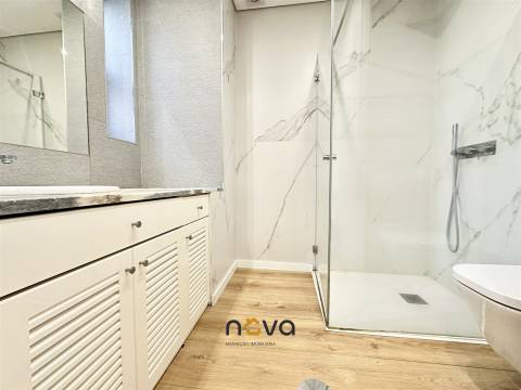 Apartamento T3 remodelado com vistas de mar na Póvoa de Varzim NOVA Imobiliária