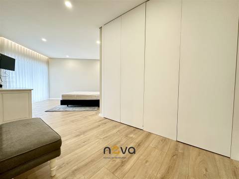 Apartamento T3 remodelado com vistas de mar na Póvoa de Varzim NOVA Imobiliária