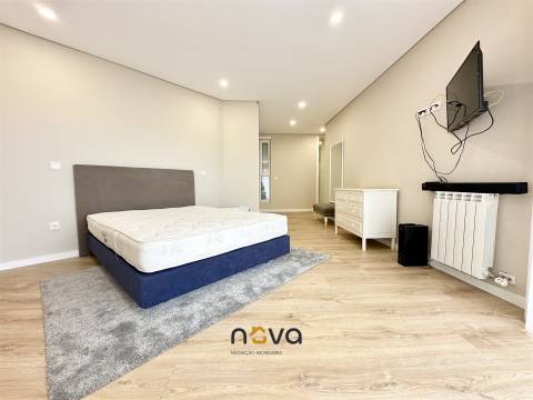 Apartamento T3 remodelado com vistas de mar na Póvoa de Varzim NOVA Imobiliária