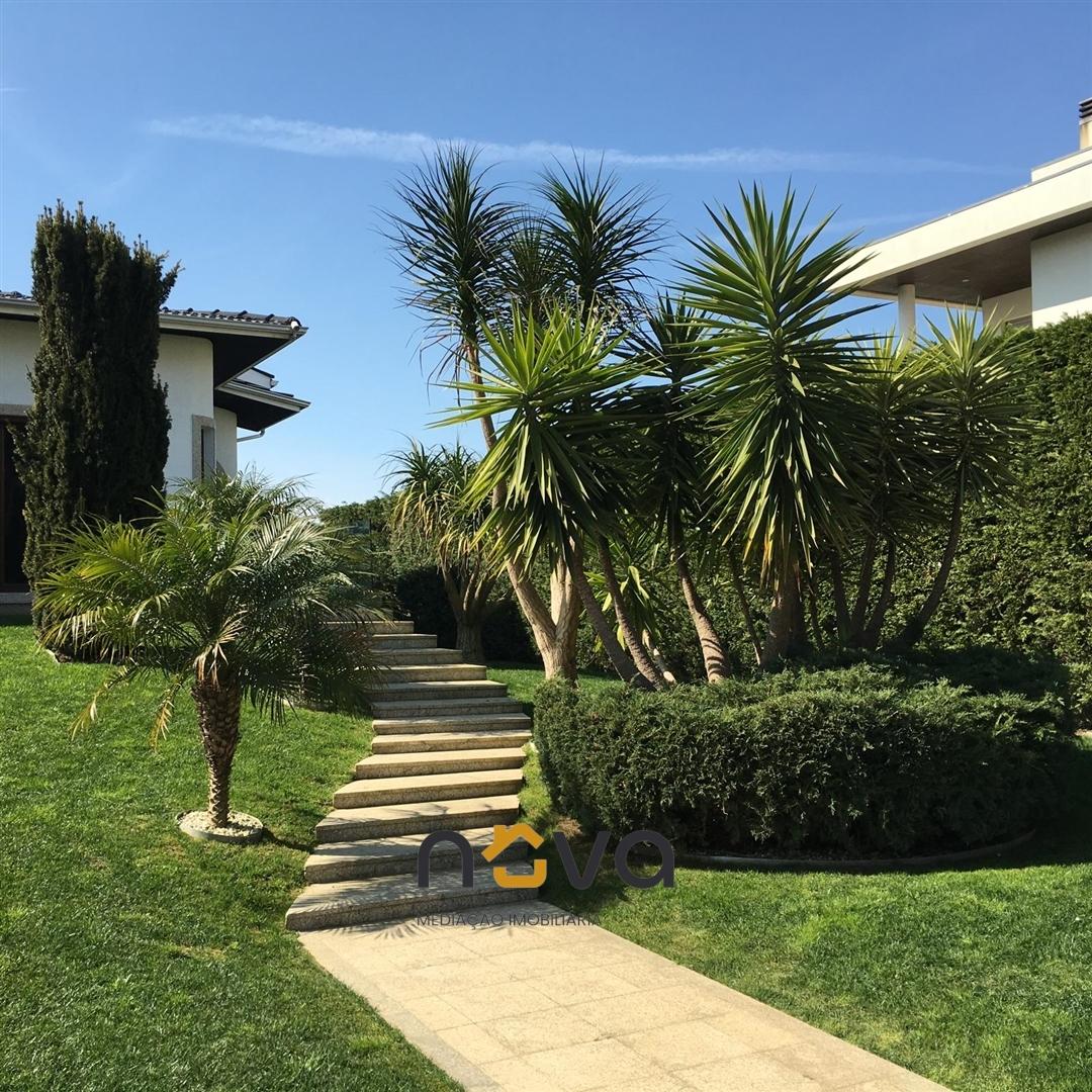Moradia T3 térrea em lote com 1273 M2, Areia Árvore Vila do Conde Nova Imobiliária