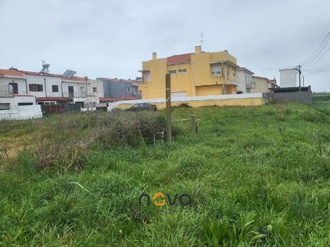 Terreno para construção em Aver-o-Mar