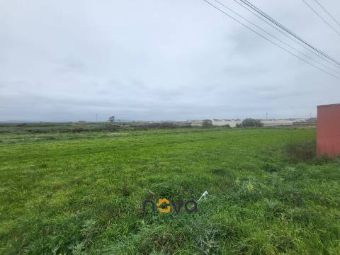 Terreno para construção em Aver-o-Mar