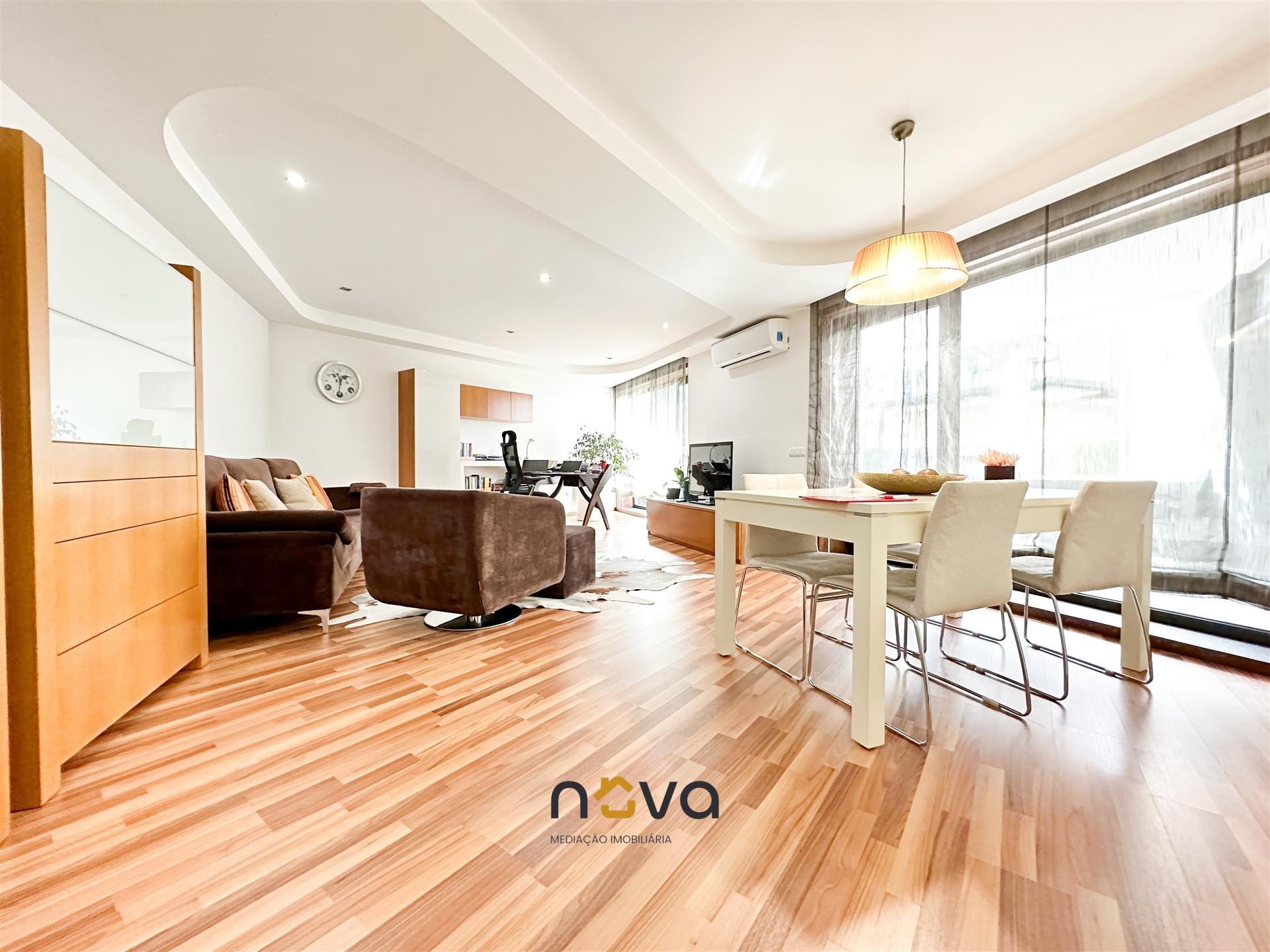 Moradia T3 no centro da cidade da Póvoa de Varzim  NOVA Imobiliária