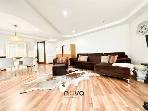 Moradia T3 no centro da cidade da Póvoa de Varzim  NOVA Imobiliária