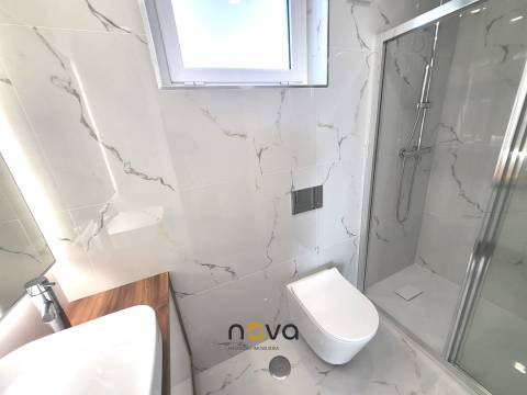 Moradia T3 em primeira linha de mar