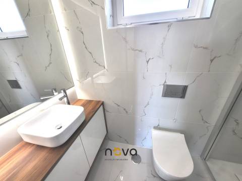 Moradia T3 em primeira linha de mar