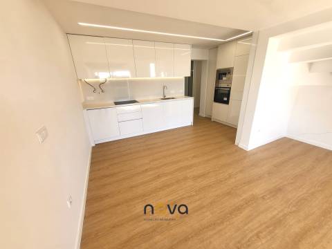 Moradia T3 em primeira linha de mar