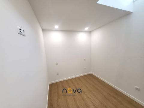 Moradia T3 em primeira linha de mar