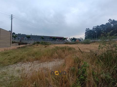 Lote de terreno com 700m2 em Macieira da Maia, Vila do Conde  NOVA Imobiliária