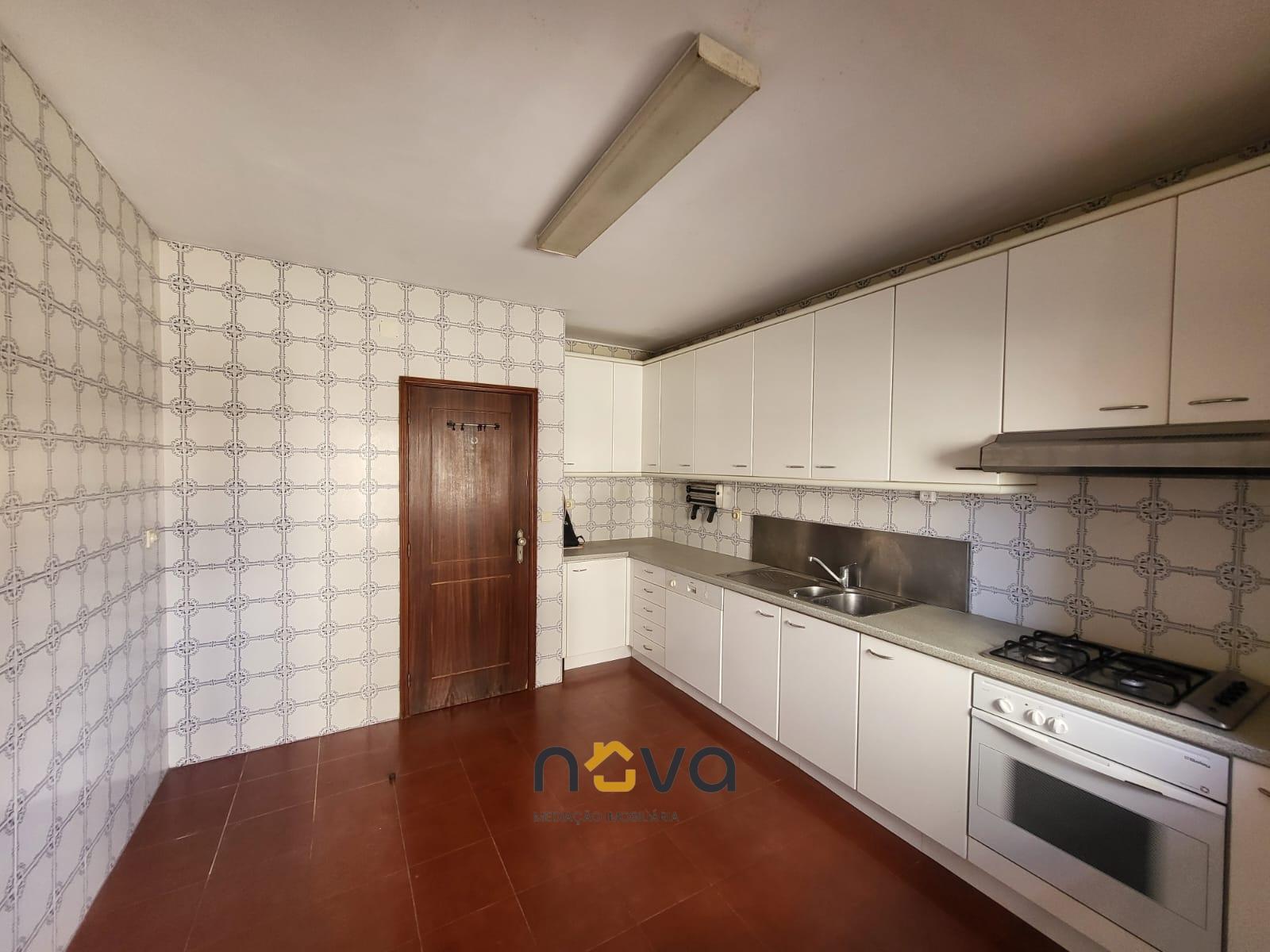 T3 Árvore com vistas de mar