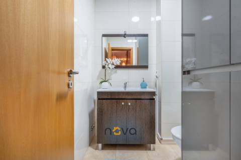 Apartamento T3 Duplex Remodelado - Macieira da Maia