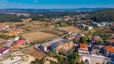 Apartamento T3 Duplex Remodelado - Macieira da Maia