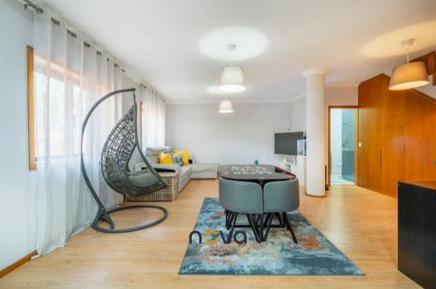 Apartamento T3 Duplex Remodelado - Macieira da Maia