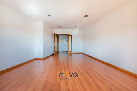 Excelente​​​​​​​ T2 junto ao Estádio do Rio Ave – Oportunidade de Investimento em Vila do Conde