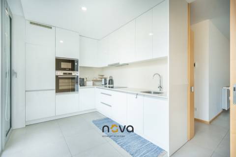 Apartamento T2 na Rua 27 de Fevereiro, Póvoa de Varzim