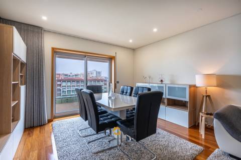 Apartamento T2 localizado na Póvoa de Varzim, junto ao centro da cidade | NOVA Imobiliária