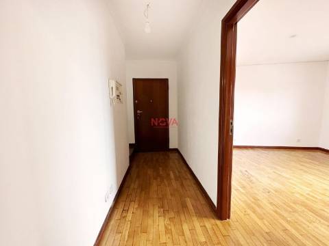 Apartamento T1 Venda em Ermesinde,Valongo