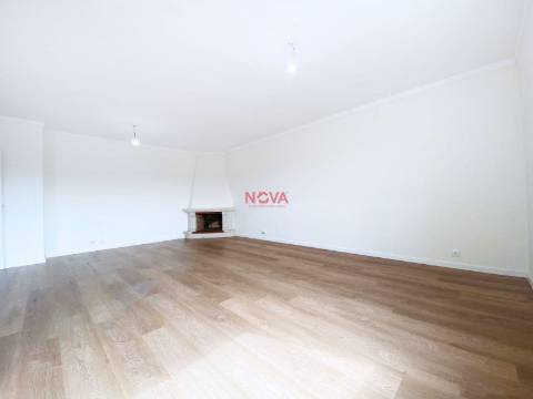 Apartamento T3 Arrendamento em Águas Santas,Maia
