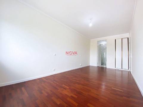 Apartamento T3 Arrendamento em Águas Santas,Maia