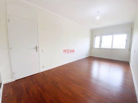 Apartamento T3 Arrendamento em Águas Santas,Maia