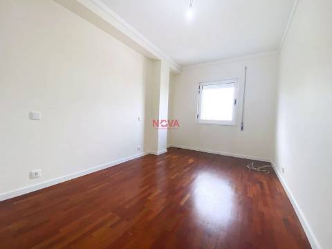 Apartamento T3 Arrendamento em Águas Santas,Maia
