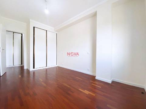 Apartamento T3 Arrendamento em Águas Santas,Maia