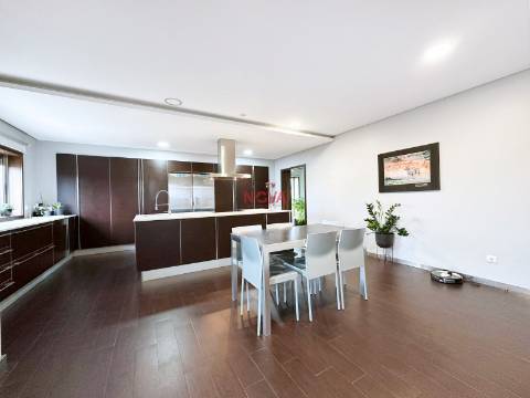 Moradia Isolada T4+1 Venda em Ermesinde,Valongo