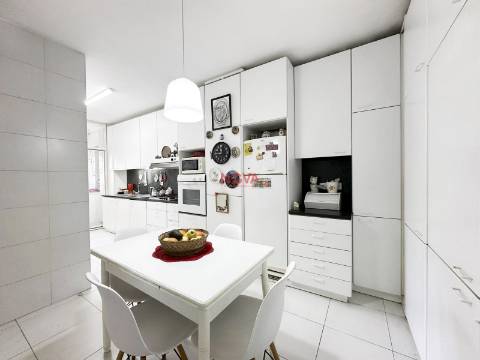 Apartamento T3 Venda em Matosinhos e Leça da Palmeira,Matosinhos