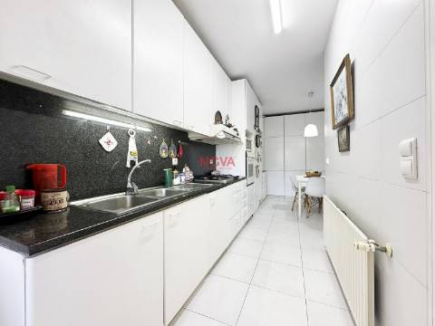 Apartamento T3 Venda em Matosinhos e Leça da Palmeira,Matosinhos