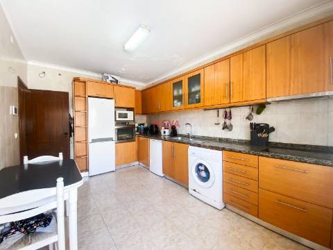 Moradia Geminada T4 Venda em Alfena,Valongo