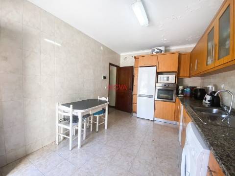 Moradia Geminada T4 Venda em Alfena,Valongo