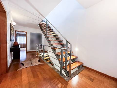 Moradia em Banda T3 Venda em Gandra,Paredes