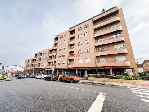 Supermercado  Arrendamento em Ermesinde,Valongo