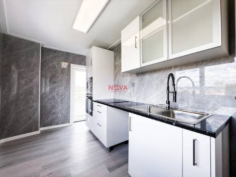 Apartamento T3 Venda em Ermesinde,Valongo