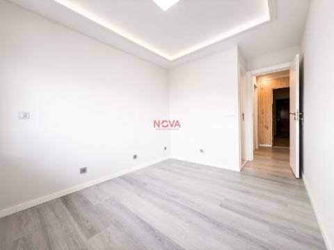 Apartamento T3 Venda em Ermesinde,Valongo