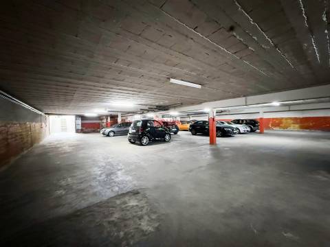 Garagem  Venda em São Mamede de Infesta e Senhora da Hora,Matosinhos