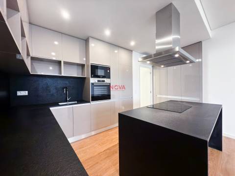 Apartamento T2 Venda em Ermesinde,Valongo