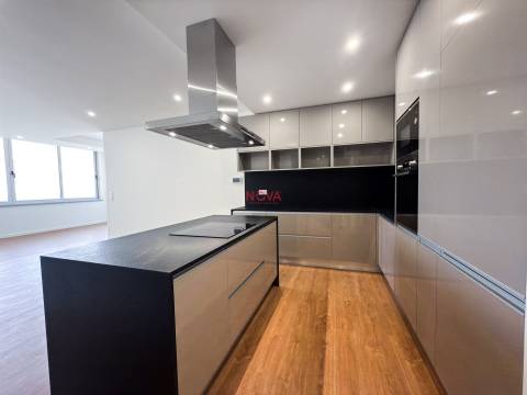 Apartamento T2 Venda em Ermesinde,Valongo