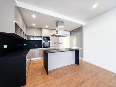 Apartamento T2 Venda em Ermesinde,Valongo