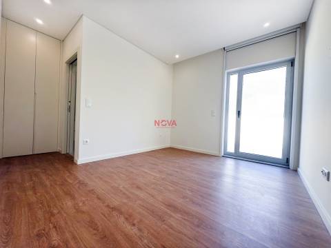 Apartamento T2 Venda em Ermesinde,Valongo