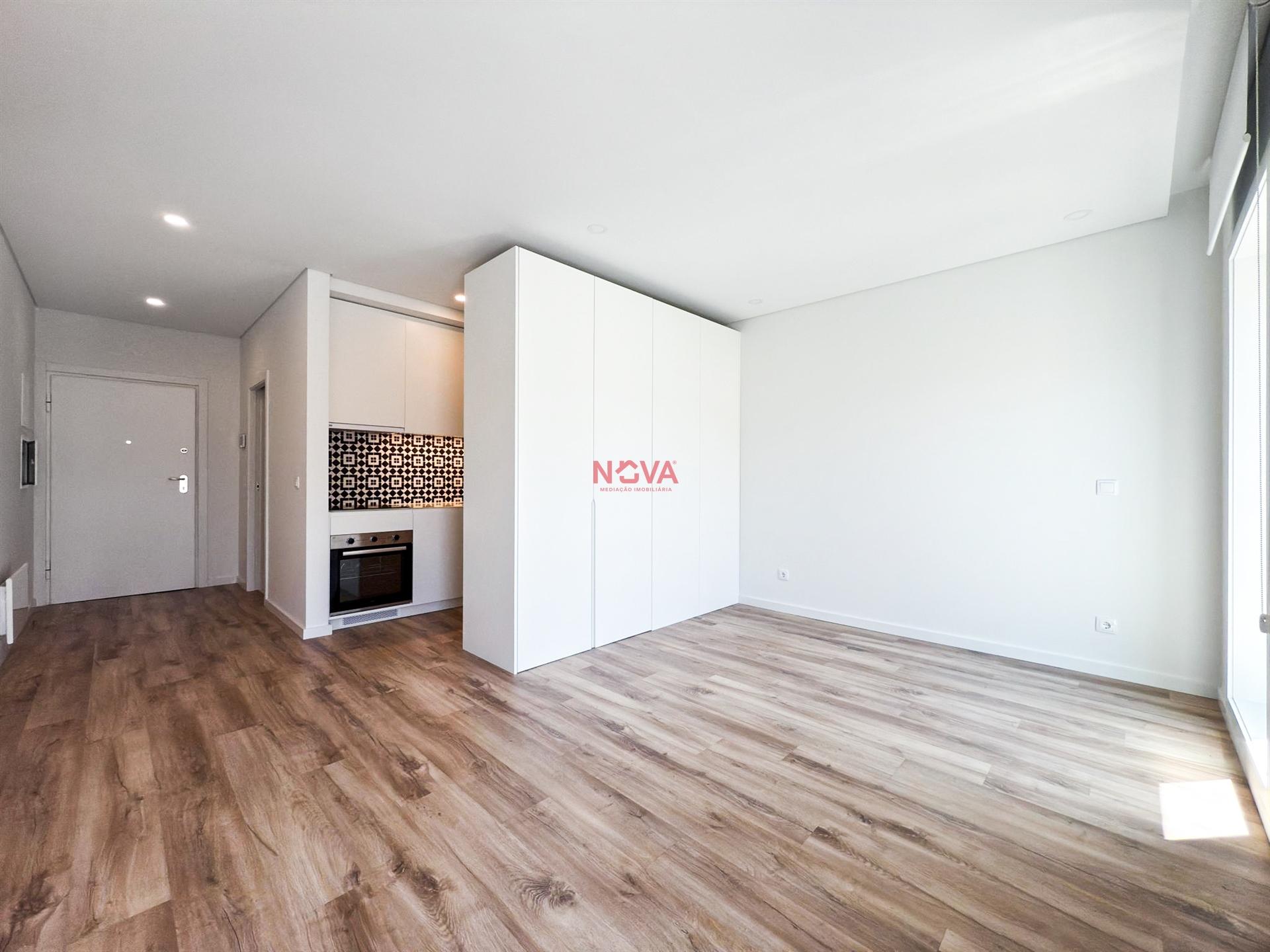 Apartamento T0 Venda em Paranhos,Porto