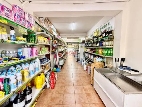 Loja  Trespasse em Ermesinde,Valongo