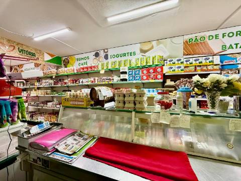 Loja  Trespasse em Ermesinde,Valongo