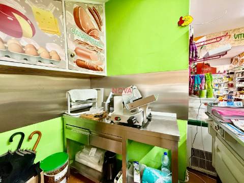 Loja  Trespasse em Ermesinde,Valongo