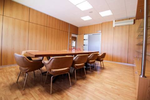 Escritório  Arrendamento em Sanguedo,Santa Maria da Feira