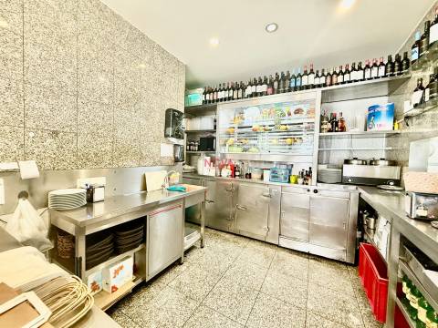 Restaurante  Trespasse em Mafamude e Vilar do Paraíso,Vila Nova de Gaia